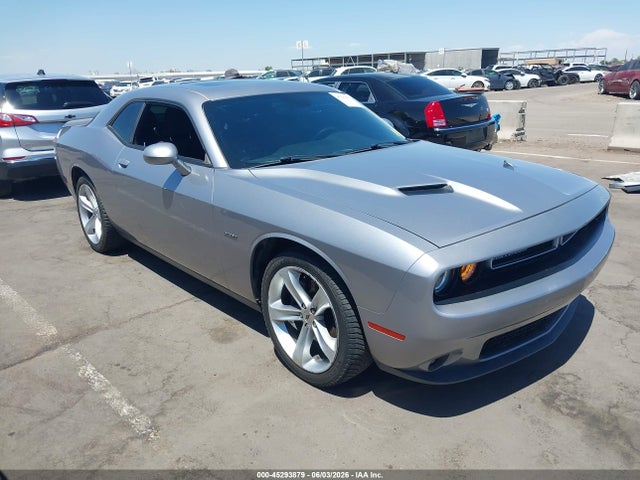 Salvage Dodge Challenger Image