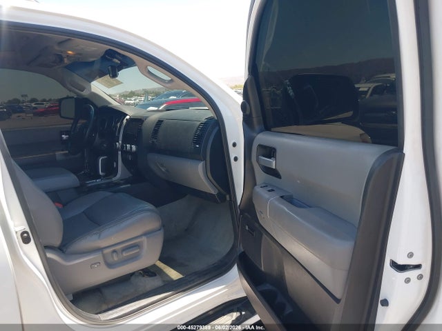Toyota Sequoia Limited 5.7l V8