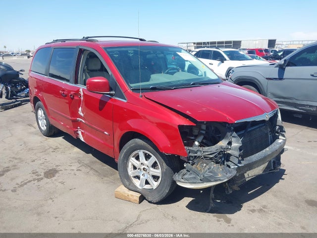 Salvage Chrysler Town & Country Image