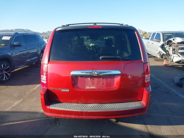 Chrysler Town & Country Touring