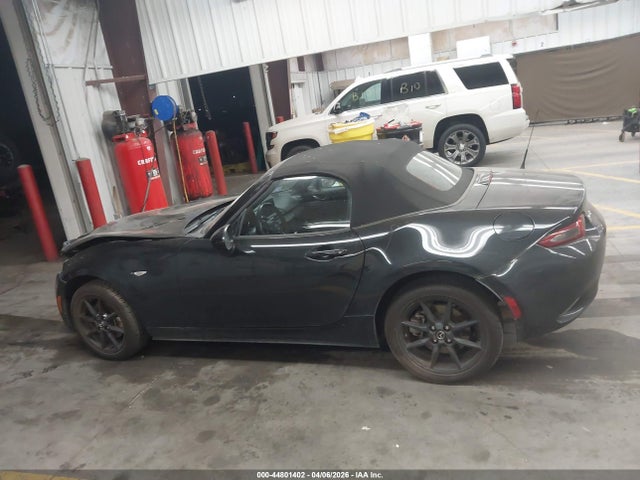 Mazda MX-5 Miata Sport