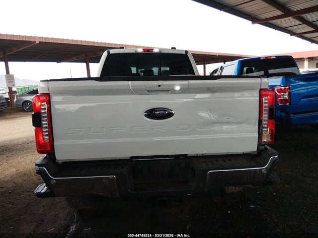 Ford F-250 Lariat