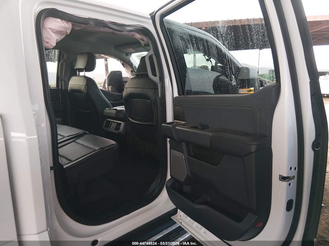Ford F-250 Lariat
