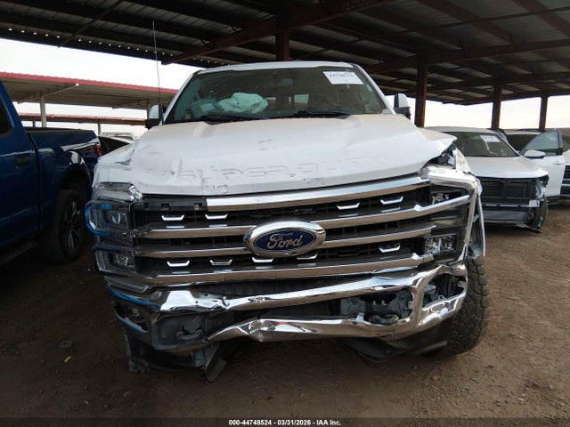 Ford F-250 Lariat