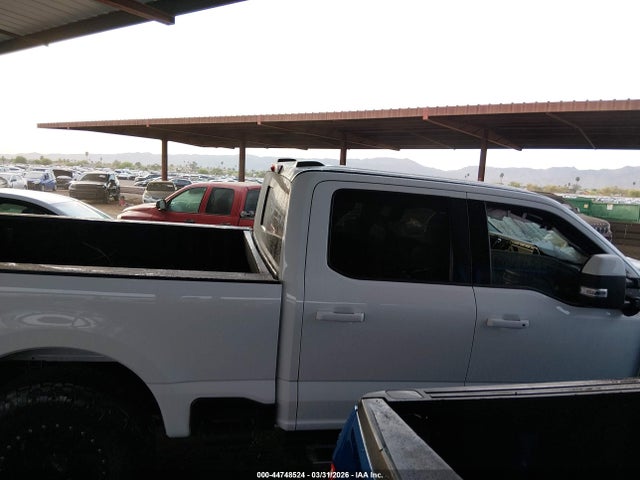 Ford F-250 Lariat