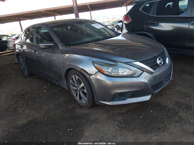 Salvage Nissan Altima Image