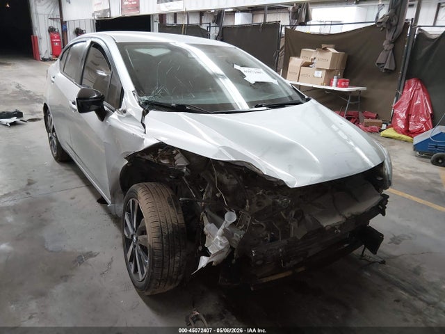 Salvage Nissan Versa Image