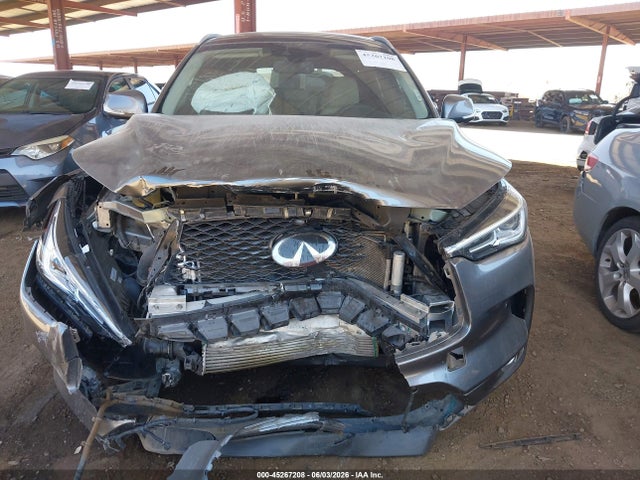 INFINITI Qx Essential