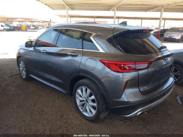 INFINITI Qx Essential