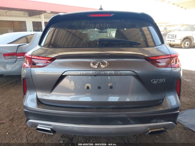 INFINITI Qx Essential