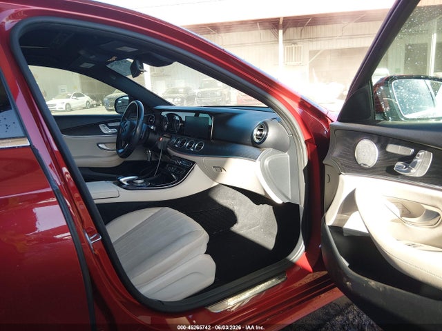 Mercedes-Benz E-Class 4matic