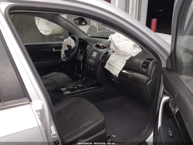 Kia Sorento Lx V6