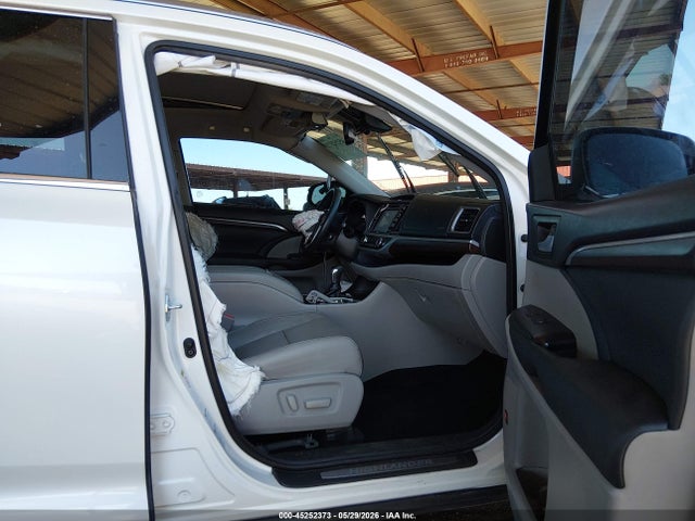Toyota Highlander Limited Platinum V6