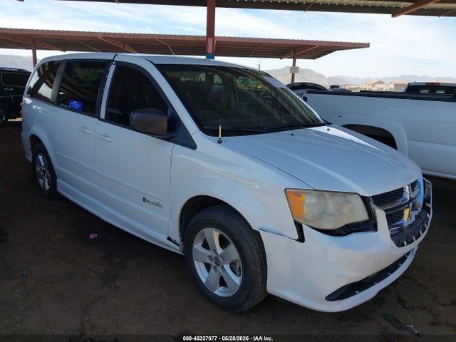 Salvage Dodge Grand Caravan Image