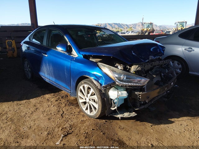 Salvage Hyundai ACCENT Image