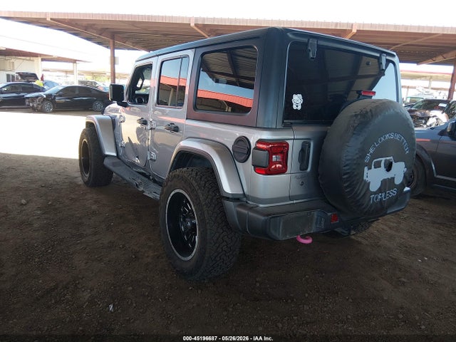 Jeep Wrangler Sahara 4x4
