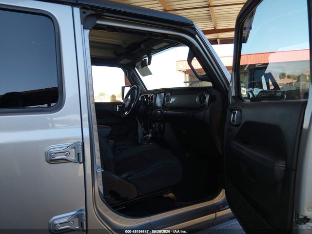 Jeep Wrangler Sahara 4x4