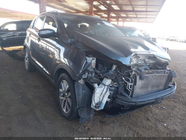 Salvage Kia Sportage Image