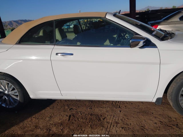 Chrysler 200 Limited