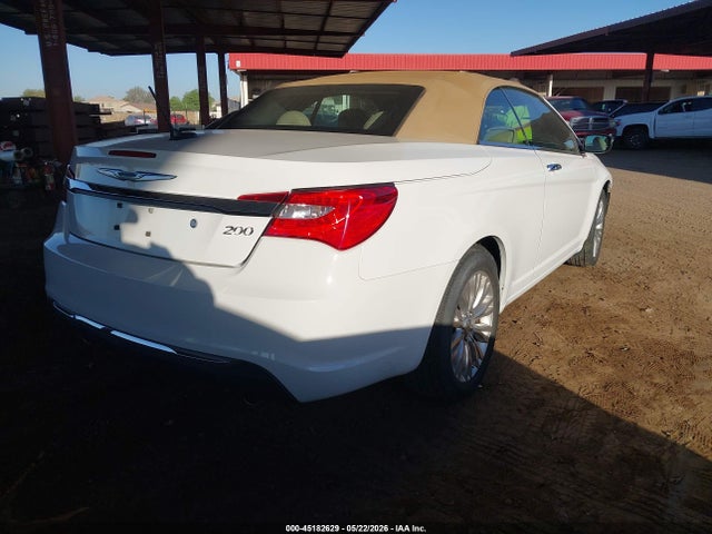 Chrysler 200 Limited