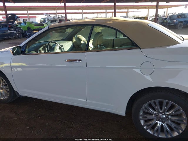 Chrysler 200 Limited