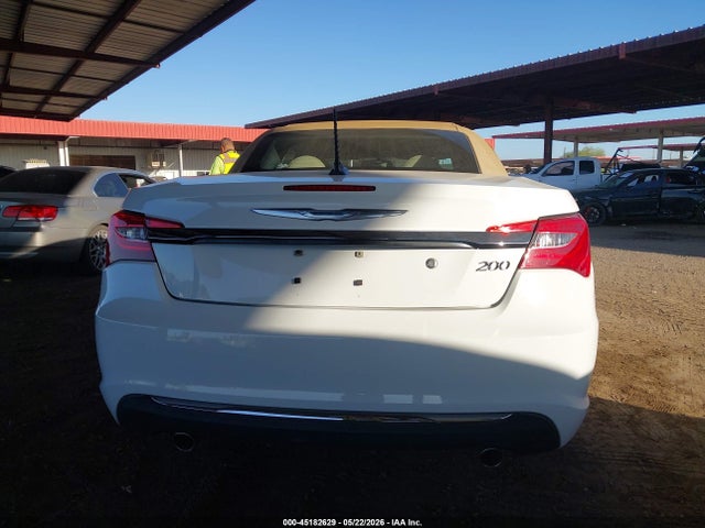 Chrysler 200 Limited