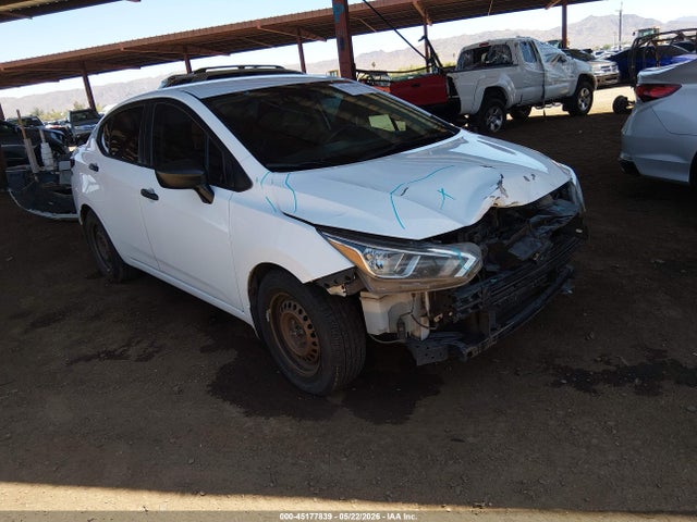 Salvage Nissan Versa Image