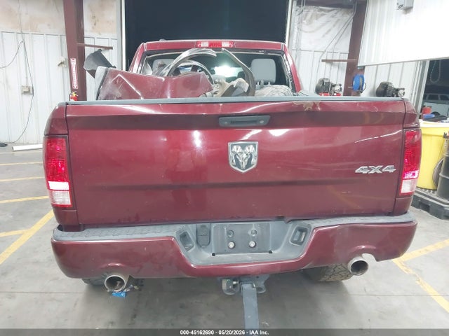 Ram 1500 Express  4x4 5'7 Box