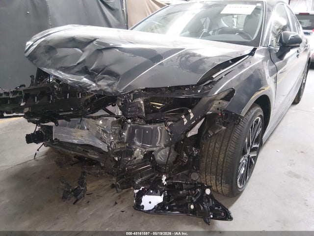 Toyota Camry Xle