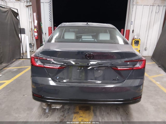 Toyota Camry Xle