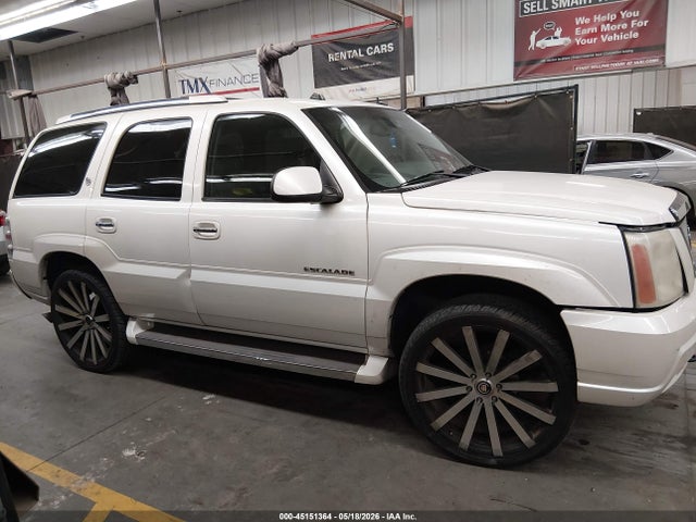 Cadillac Escalade Standard