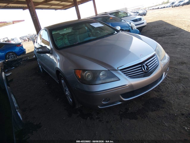 Salvage Acura RL Image