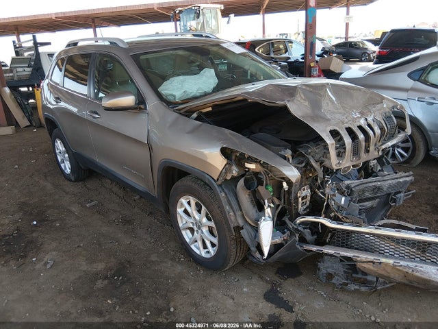 Salvage Jeep Cherokee Image