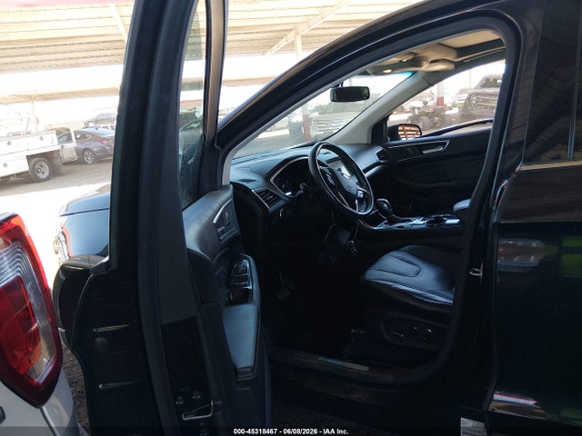 Ford Edge Titanium