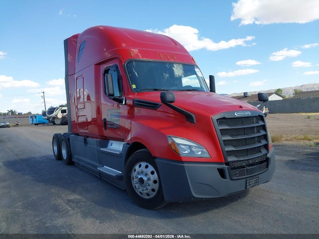 Salvage Freightliner New Cascadia 126 Image