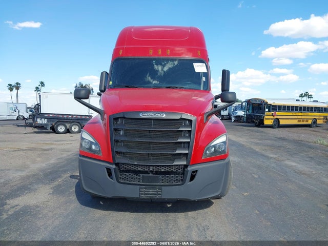 Freightliner New Cascadia 126