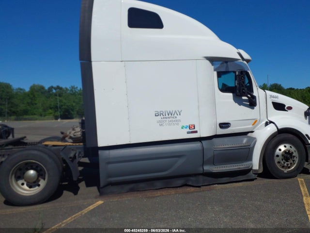 Peterbilt 579