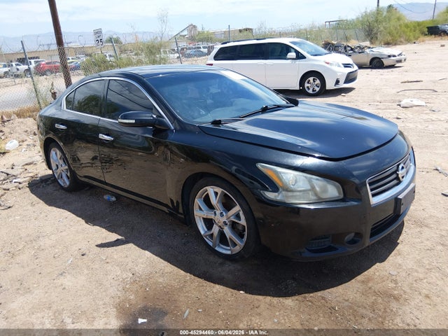 Salvage Nissan Maxima Image