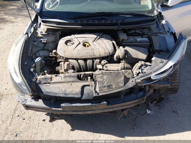 Hyundai ELANTRA Se