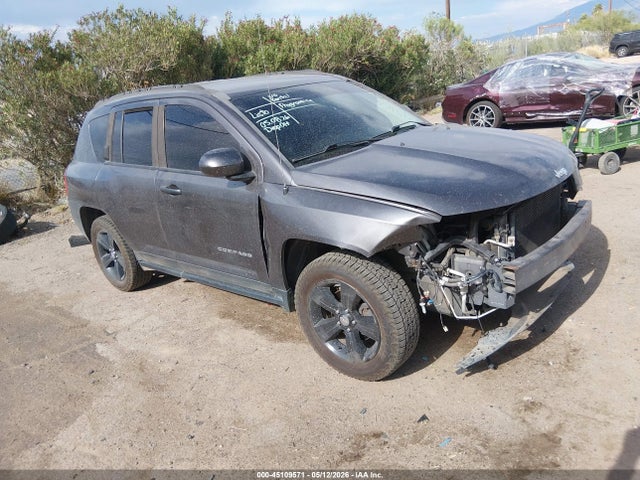 Salvage Jeep Compass Image