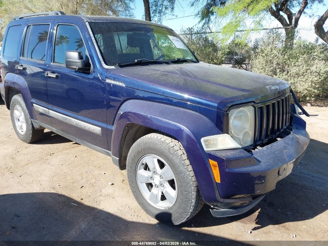 Salvage Jeep Liberty Image