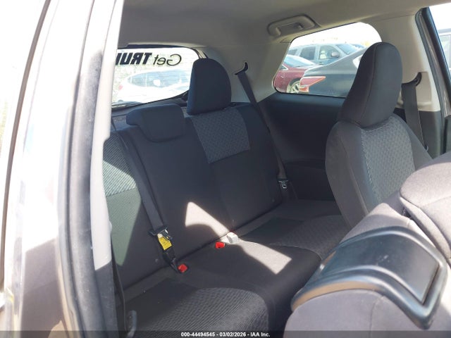 Toyota Yaris L