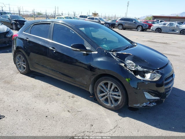Salvage Hyundai ELANTRA Image