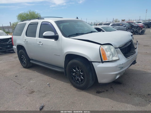 Salvage GMC Yukon Image