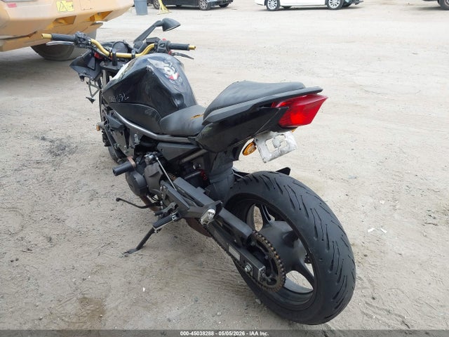 Yamaha Fz6 R