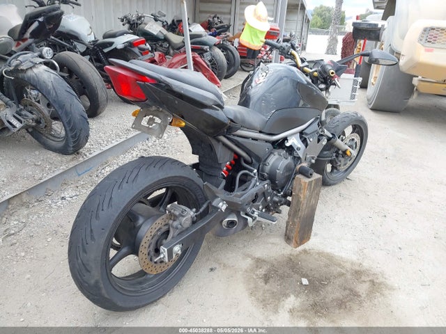 Yamaha Fz6 R