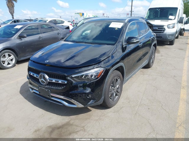 Mercedes-Benz GLA 4matic