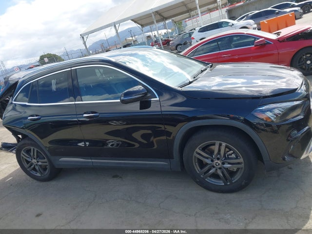 Mercedes-Benz GLA 4matic