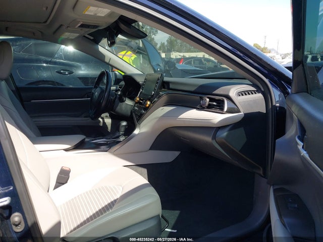 Toyota Camry Se Hybrid