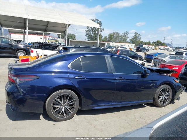 Toyota Camry Se Hybrid